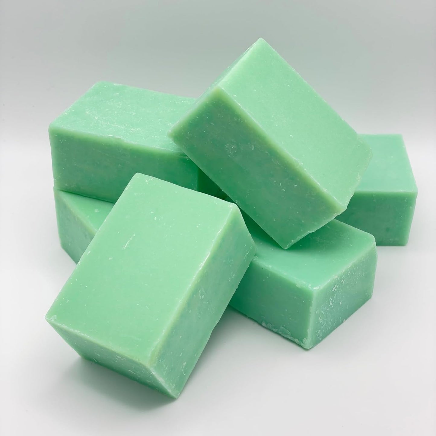 Pure Bison Tallow Buff Shampoo Bar, Mountain Rain, (6 pack) - Scents of Sea Salt, Moss, & Freesia - Cleans, Moisturizes, Naturally Derived, No Dyes, No Chemicals, No Preservatives