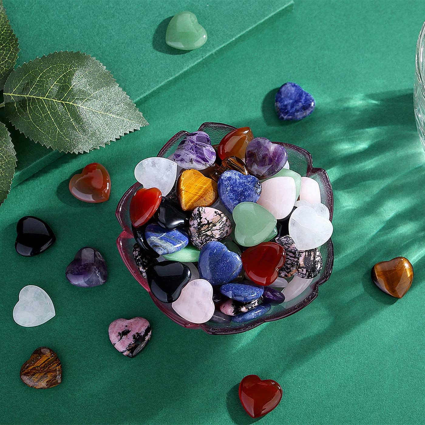 QINJIEJIE 30PCS Heart Crystals Healing Crystal Palm Natural Stones Polished Gemstones Amethyst Malachite Rose Quartz Assorted Set 0.8" Bulk Wholesale Reiki Energy Balancing Love Galentines Day Gifts