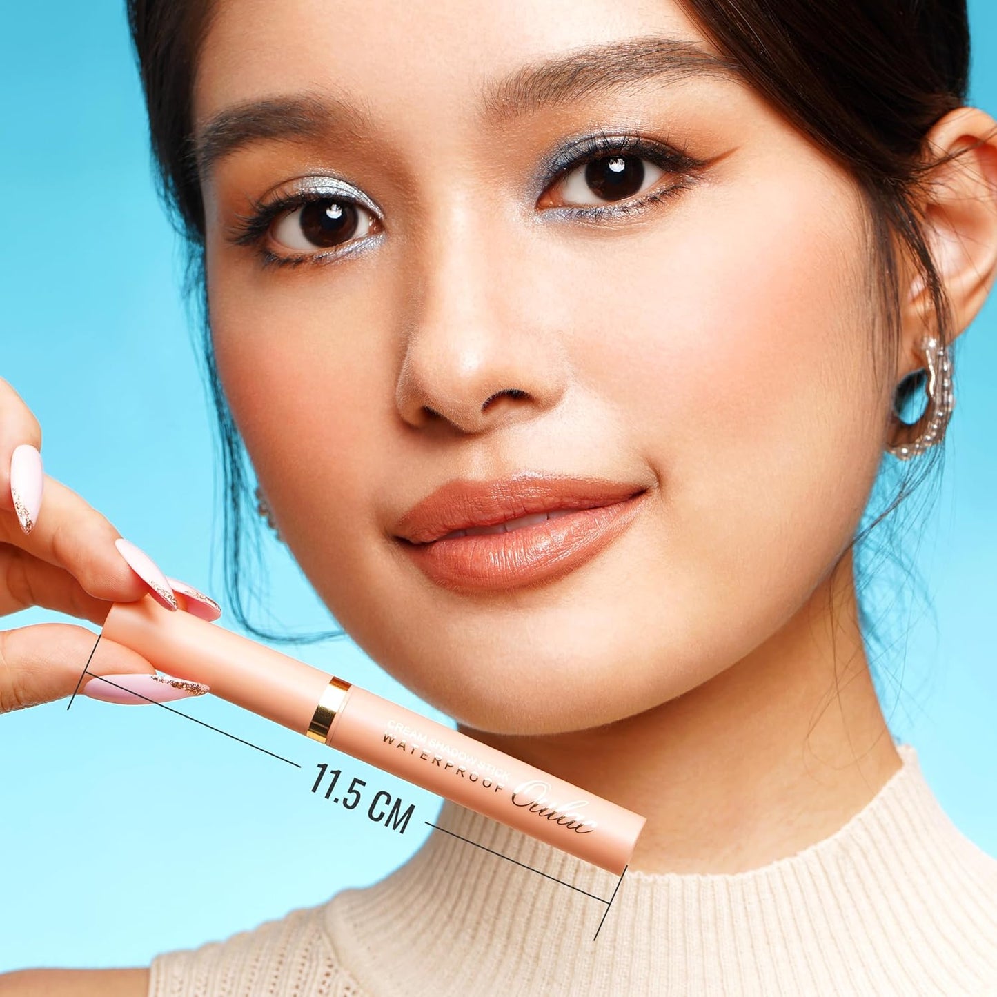 Oulac Waterproof Eye Shadow Stick Smooth and Long Lasting, Shimmering Glitter Finish, Blendable Eyes Makeup, Vegan & Cruelty-Free 3.8g, 17 Hollywood Dream